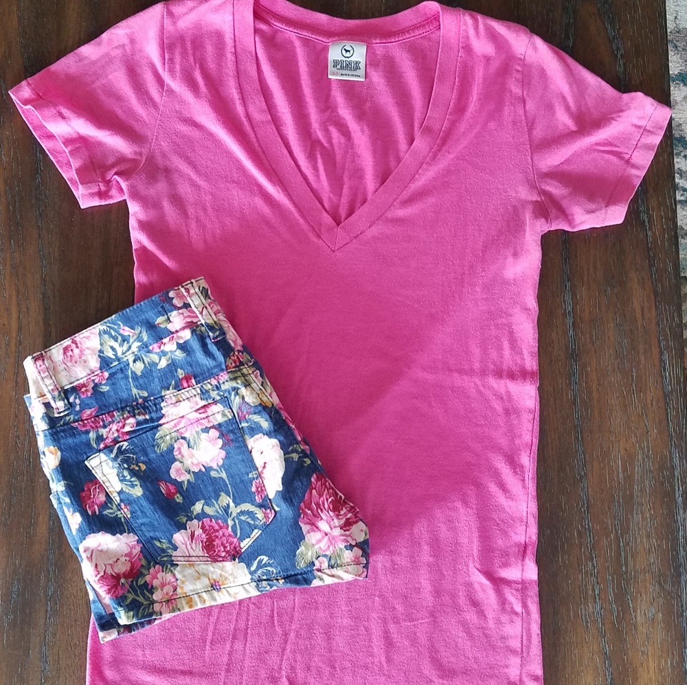 Victoria Secret T-shirt & Klique B shorts. S